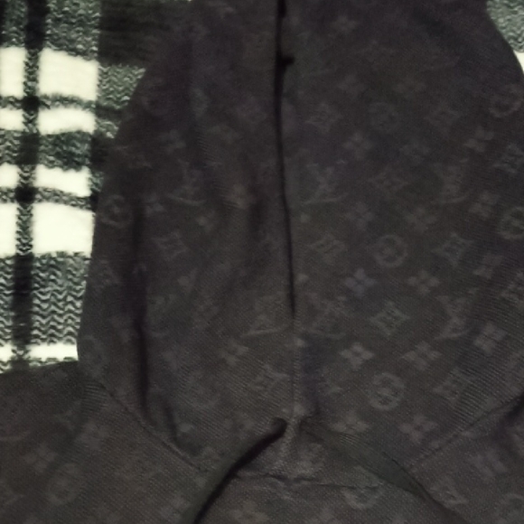 Louis Vuitton Black Patterned Hoodie Sweater - Picture 5 of 6